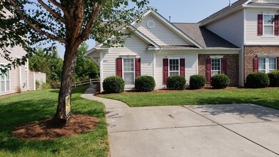 Building Photo - 5971 Hollow Wood Ct