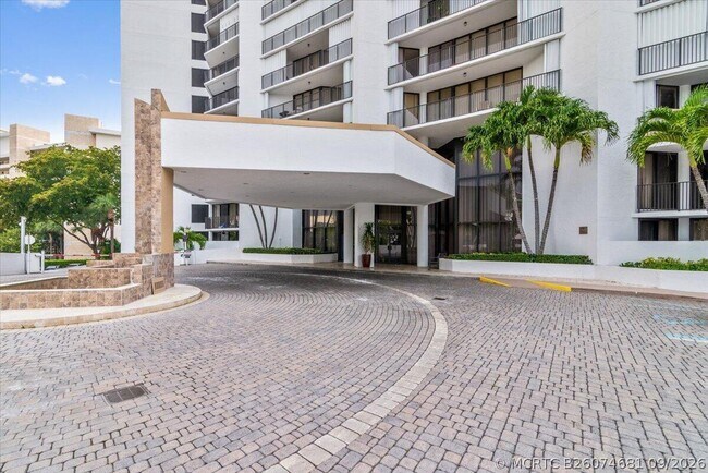 Building Photo - 300 Three Islands Boulevard