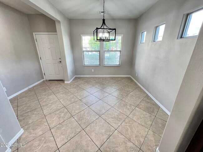 Building Photo - 4642 S Carmine Ln