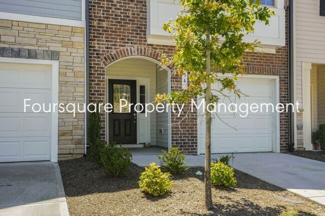 Building Photo - Townhome | Open Floor Plan | Washer/Dryer ...