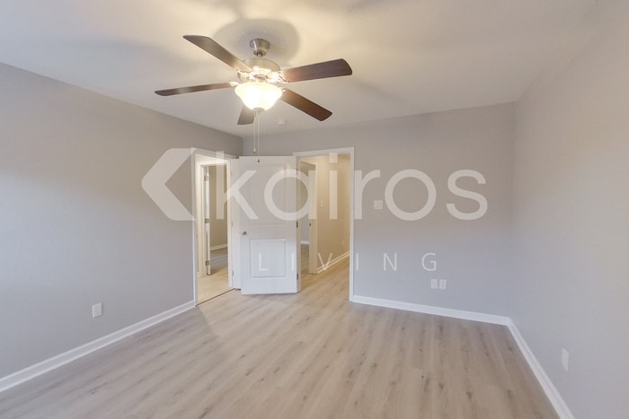 Building Photo - 10114 W 20th St