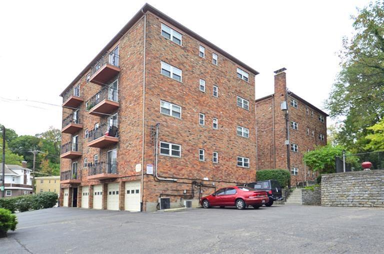 Building Photo - 2270 Madison Rd