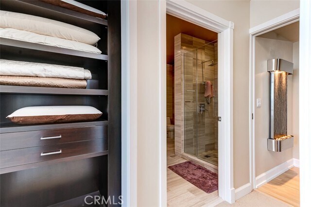 Building Photo - 900 W Olympic Blvd