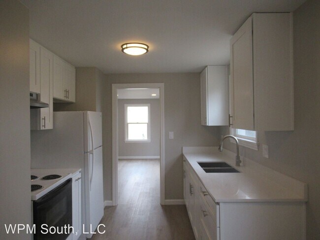 Building Photo - 2 br, 1 bath House - 435 Windsor Way NE