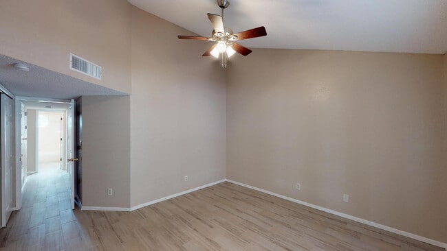 Building Photo - 1108 Coyote Ln