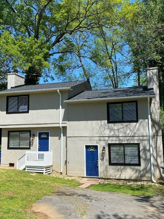 Coming Soon!! Converse Heights Townhouse 125 Ivy St Spartanburg