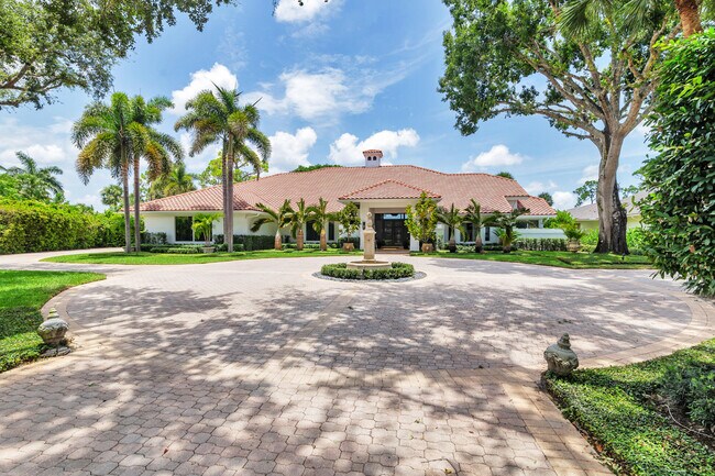 Building Photo - 1504 Breakers W Blvd