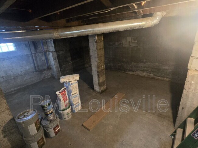 Building Photo - 551 Denmark St