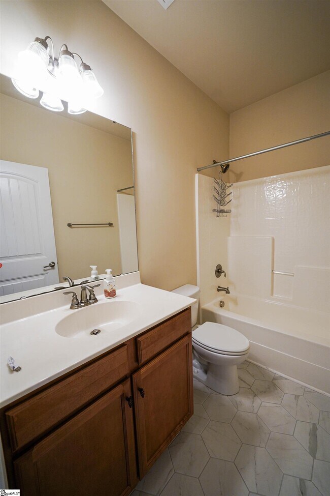 Building Photo - 458 Jewelwood Dr