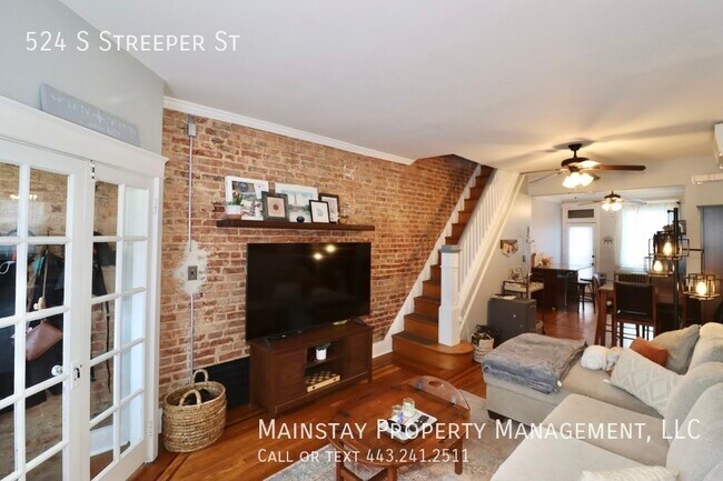 Building Photo - 2 Bed Rowhome in Prime Canton Location!