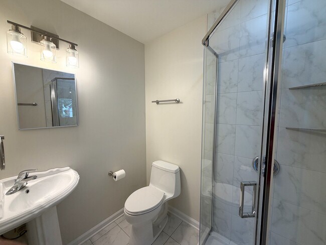 Building Photo - 1132 Brighton Pl