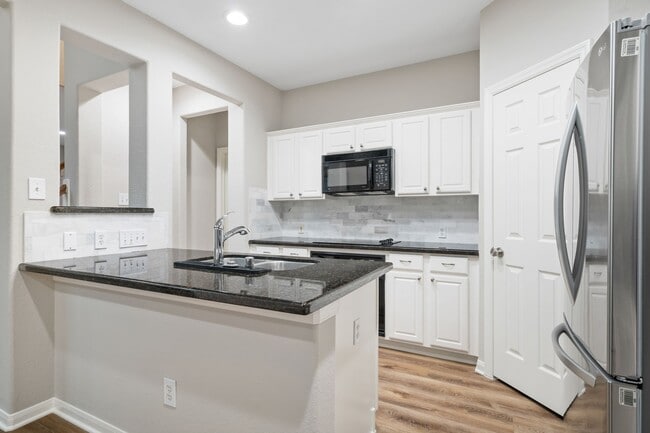 Building Photo - 151 E Greenhill Terrace Pl