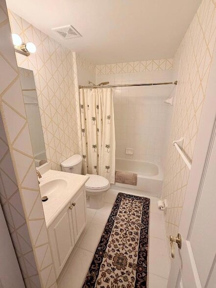 Building Photo - 9391 Bridgeport Dr