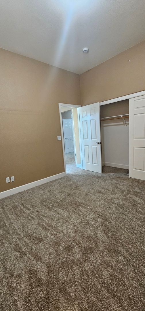 Building Photo - 5 Bed 4 bath 3 car garage Southwest Vistas FOR RENT