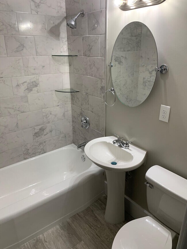 Building Photo - Charming & Newly Renovated 4-Bedroom, 2-Ba...