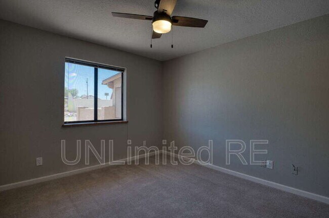 Building Photo - 2512 Cisco Dr S