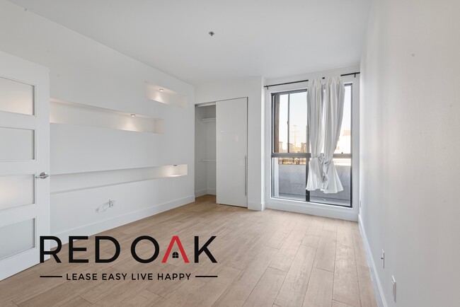 Building Photo - Stunning, Modern One Bedroom with a Welcom...