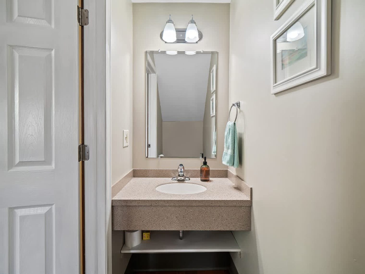 Building Photo - 679 Washington St