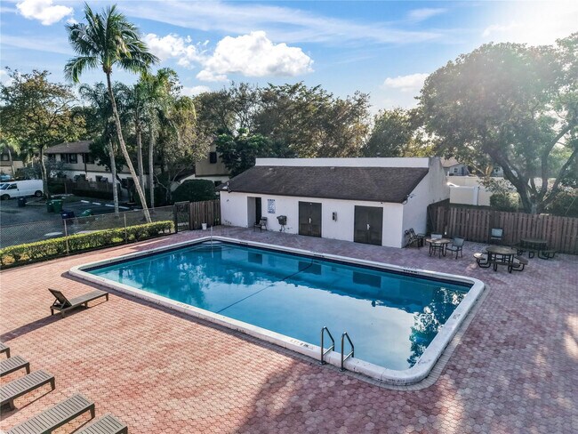 Building Photo - 4979 NW 82nd Ave