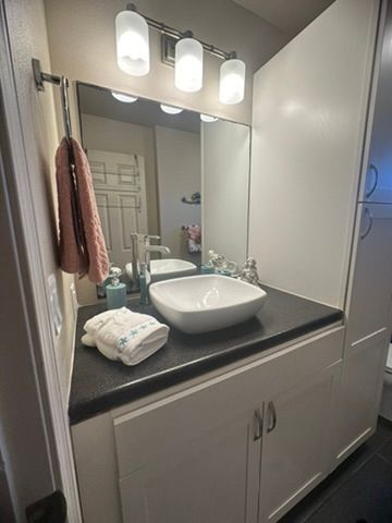 Building Photo - 250 Liholiho St