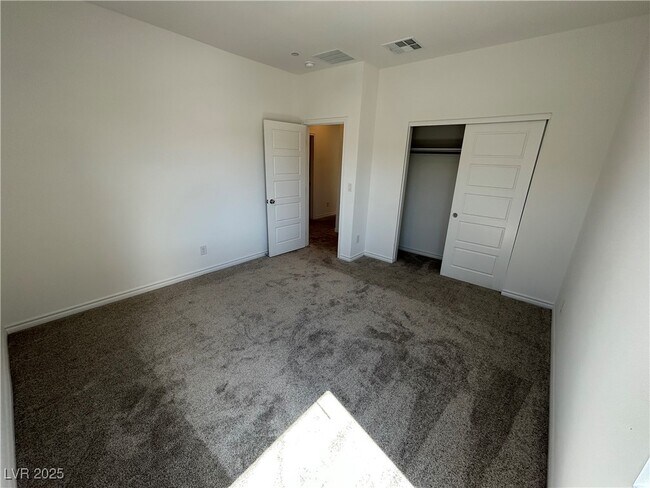 Building Photo - 326 Owens Peak Dr