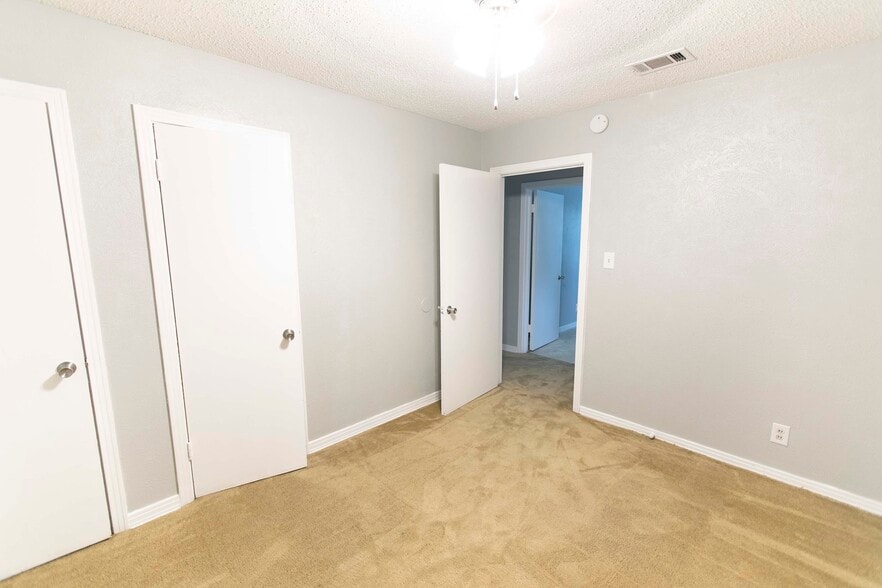 Bedroom 1 - 7459 Mohawk Ave