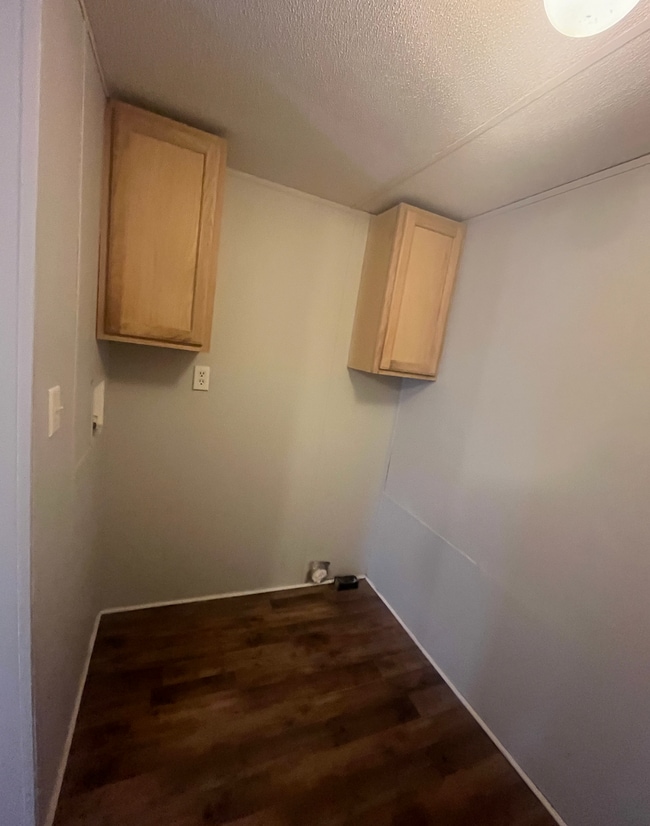 Building Photo - 159 Gas Plant Rd