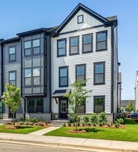 Building Photo - 417 Talbot Dr