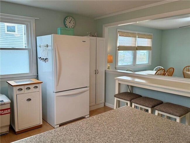 Building Photo - 7 Salt Pond Way