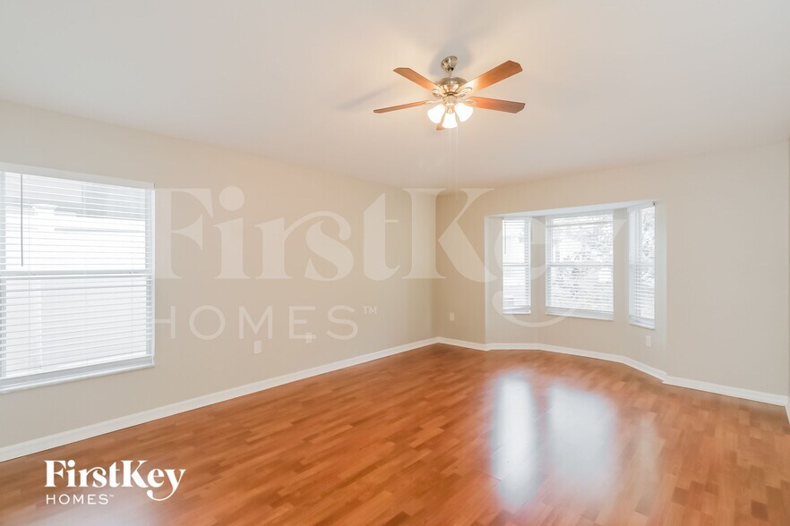 Building Photo - 18416 Cypress Bay Pkwy