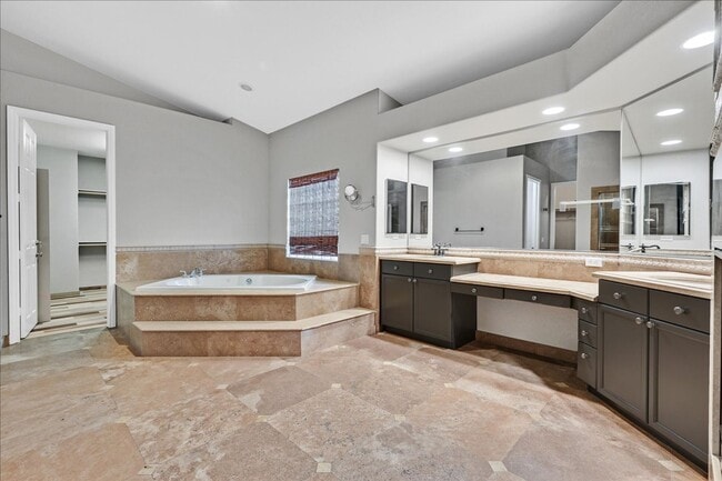 Building Photo - Fully Upgraded 5 Bedroom 4.5 Bathroom in Guard Gated Foothills Community!