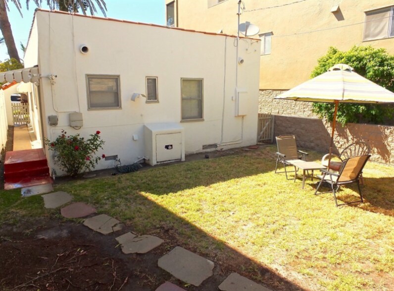 Building Photo - 218 Granada Ave