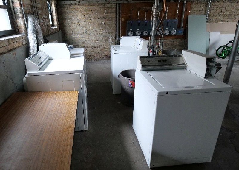 Building Photo - 1764 W North Shore Ave