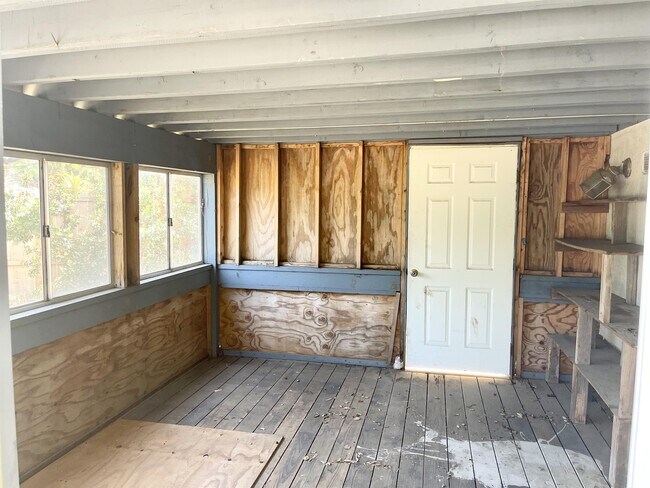 Building Photo - 205 Camille Way