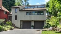 Building Photo - 27 Hoyt Pl