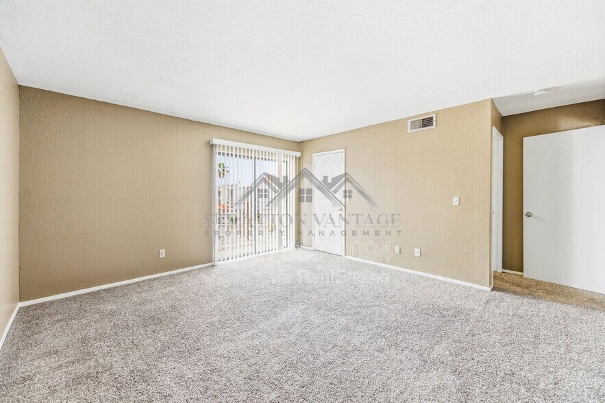 Building Photo - 16635 N Cave Creek Rd