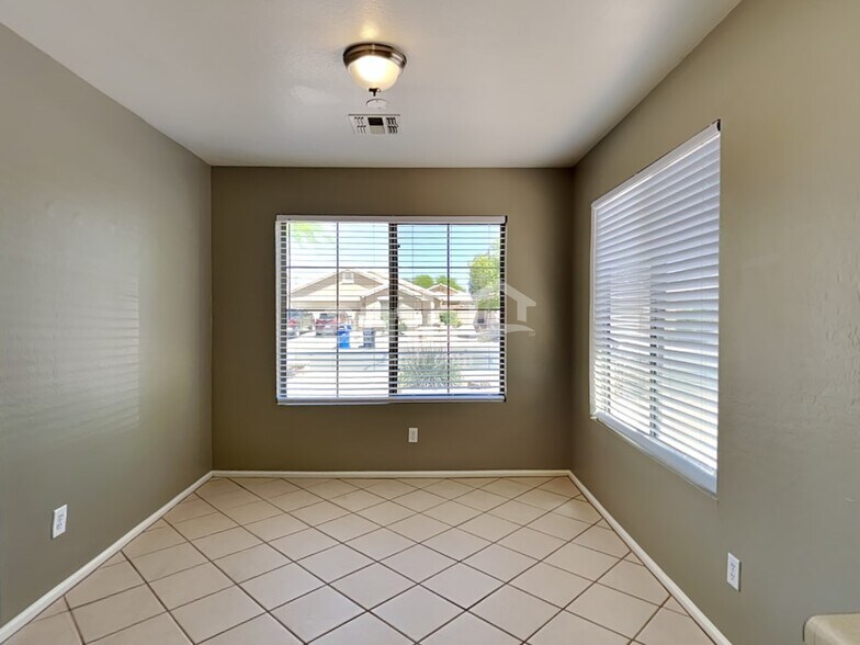 Building Photo - 13177 W Mauna Loa Ln