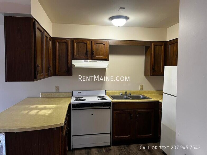 Building Photo - 47 Sanford St