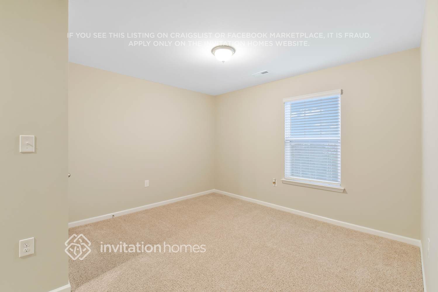 Building Photo - 118 Calderdale Ln