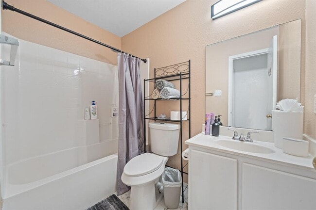 Building Photo - 16815 Watering Oaks Ln