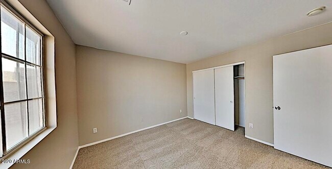 Building Photo - 162 S 223rd Ave