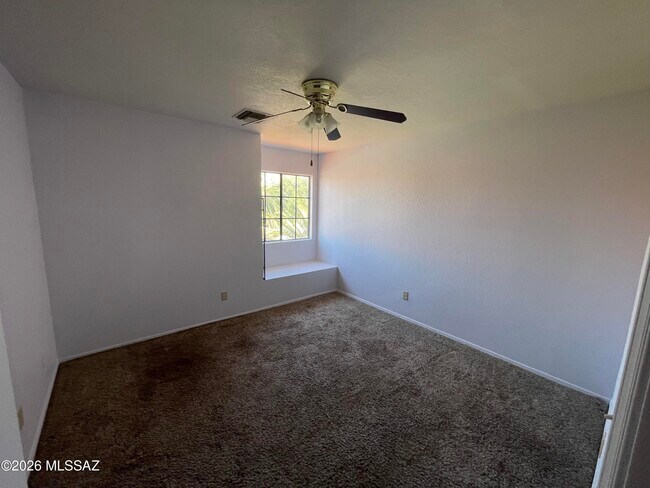 Building Photo - 4685 W Lessing Ln