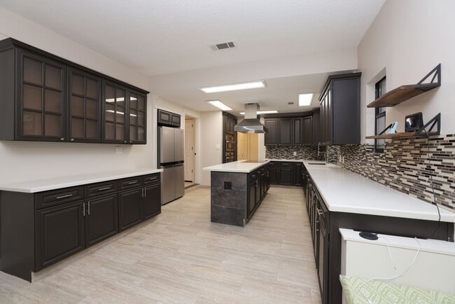 Building Photo - 44 Indian Clover Dr