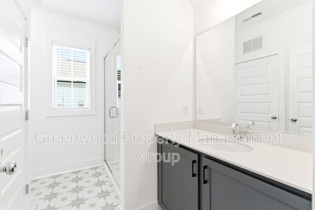 Building Photo - 4003 Nairn Dr