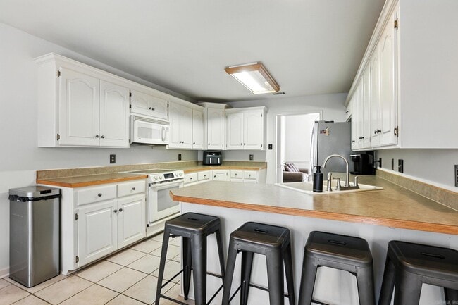 Building Photo - 7328 W Ridge Cir