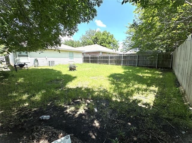 Building Photo - 822 Savage Dr