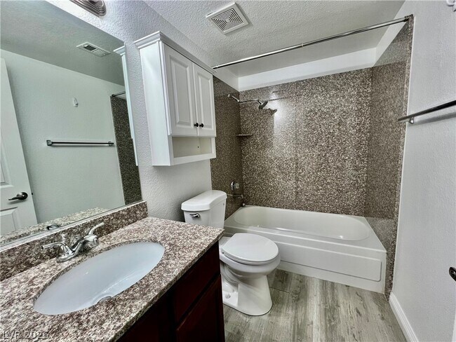 Building Photo - 4380 Sandy River Dr