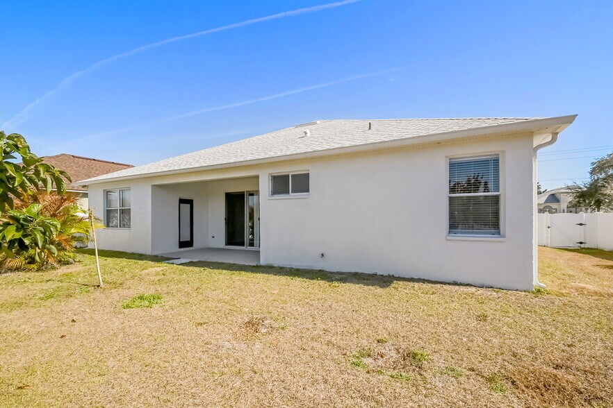 Building Photo - 9411 Laurel Ledge Dr