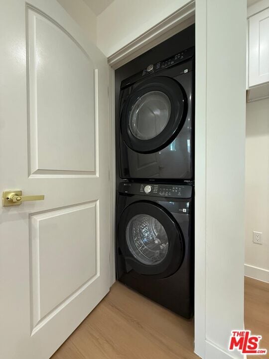 Building Photo - 19055 Gledhill St