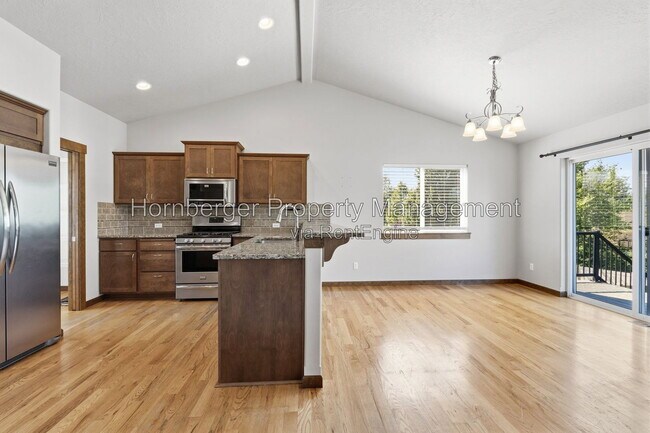 Building Photo - 17415 E Shamrock Ct